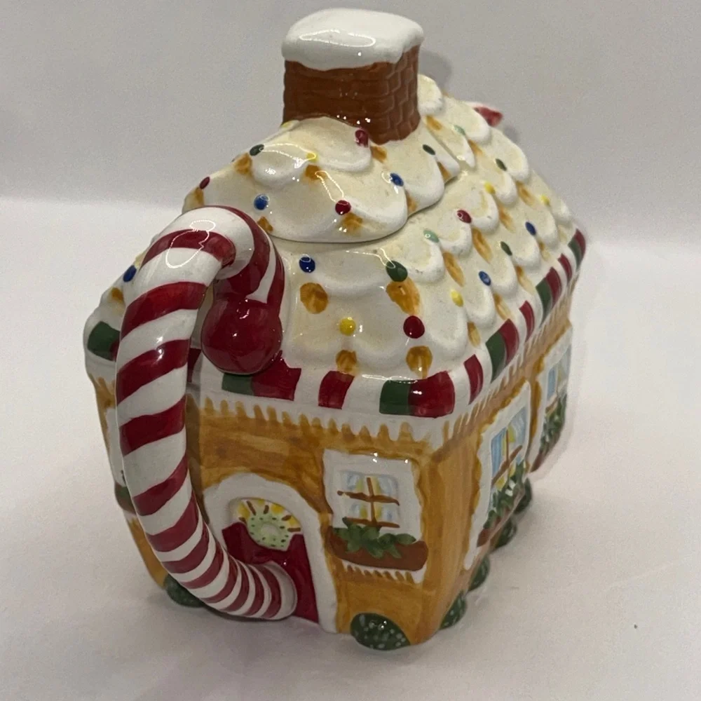 Mesa gingerbread house Charming Cottage Teapot